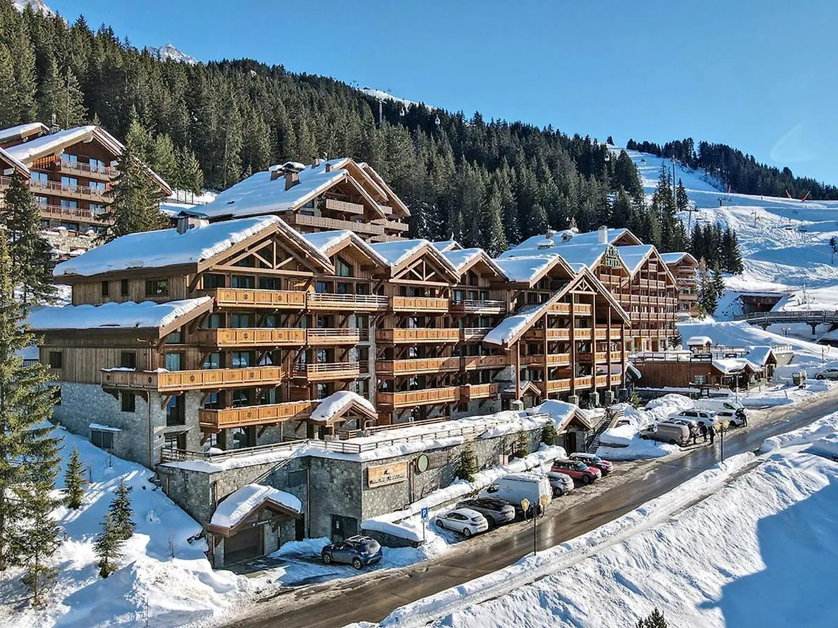 Meribel : Superbe Appartement De 140M², 4 Chambres, Acces Pistes, Cheminee, Wifi, Parking - Fr-1-613-25